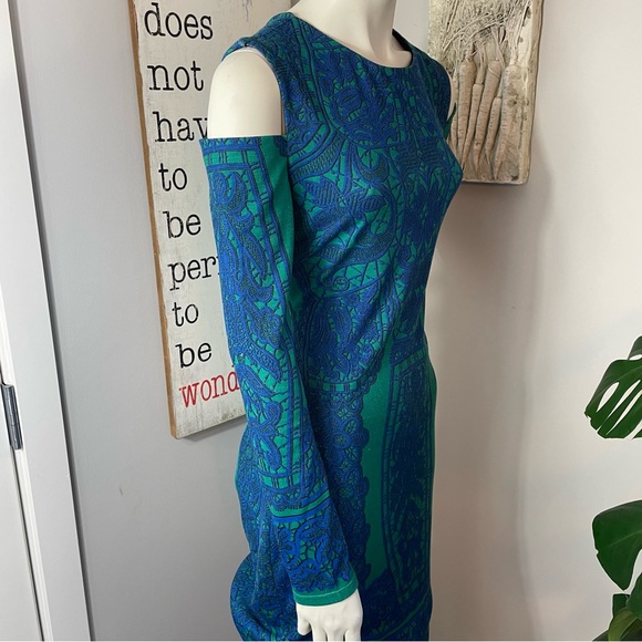 Hale Bob designer cold shoulder blue green detail dress - Picture 3 of 12
